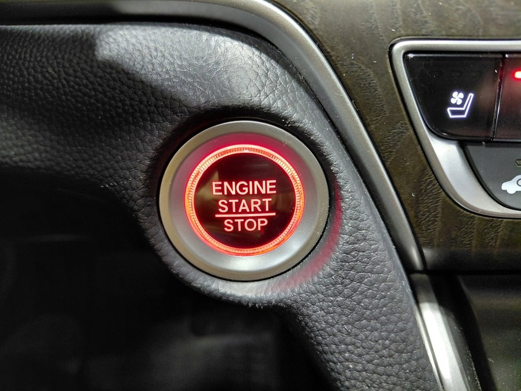 Used 2019 Honda Accord Touring image 37