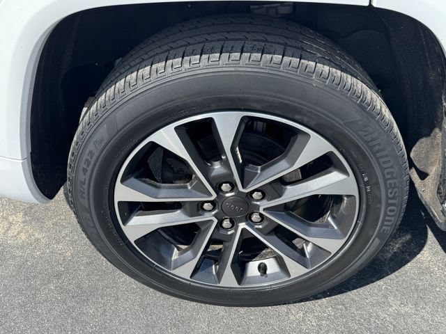Used 2023 Jeep Grand Cherokee Overland w/ Luxury Tech Group IV AWD/4WD image 53