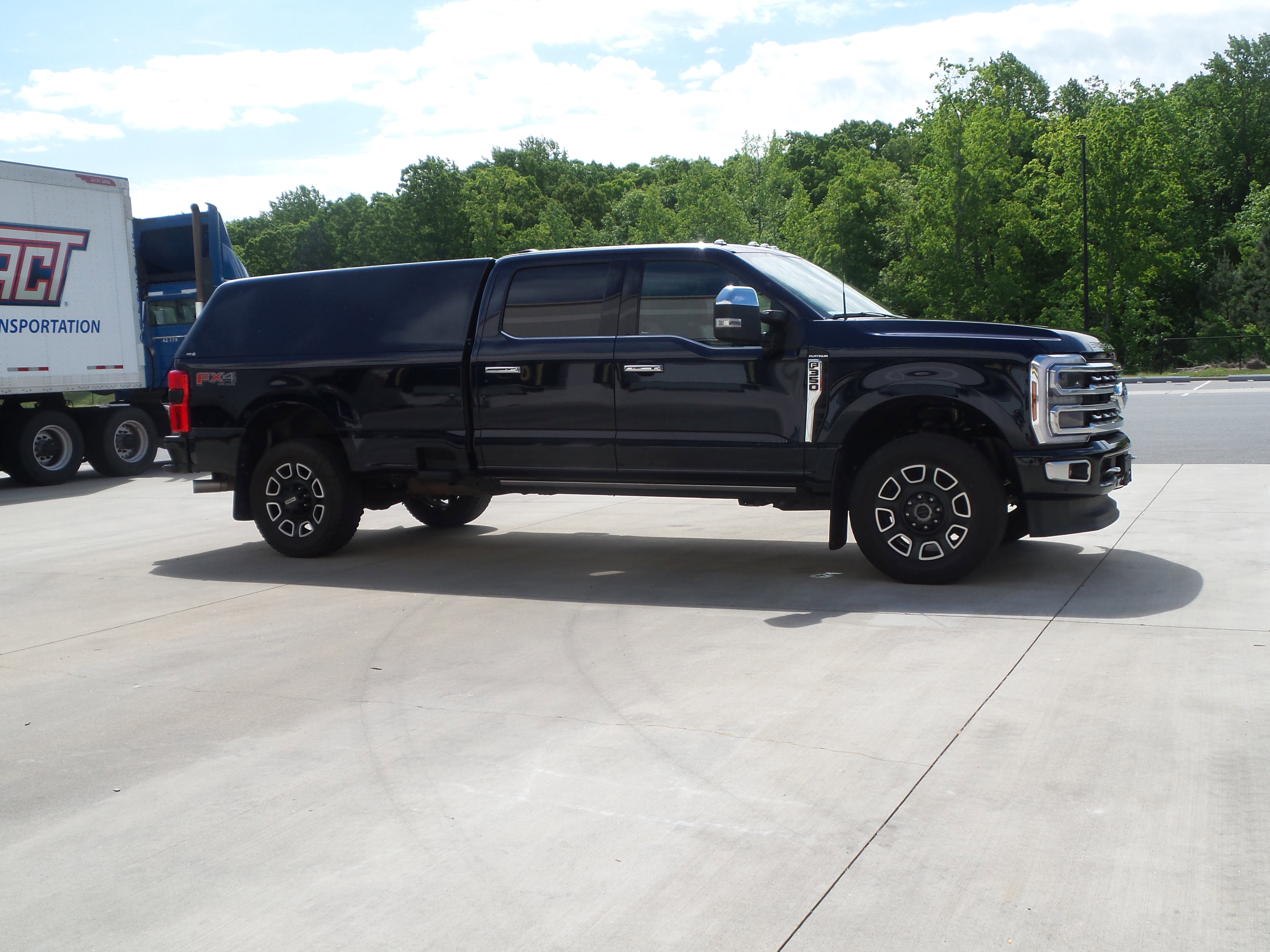Used 2024 Ford F350 Platinum w/ FX4 Off-Road Package image 12