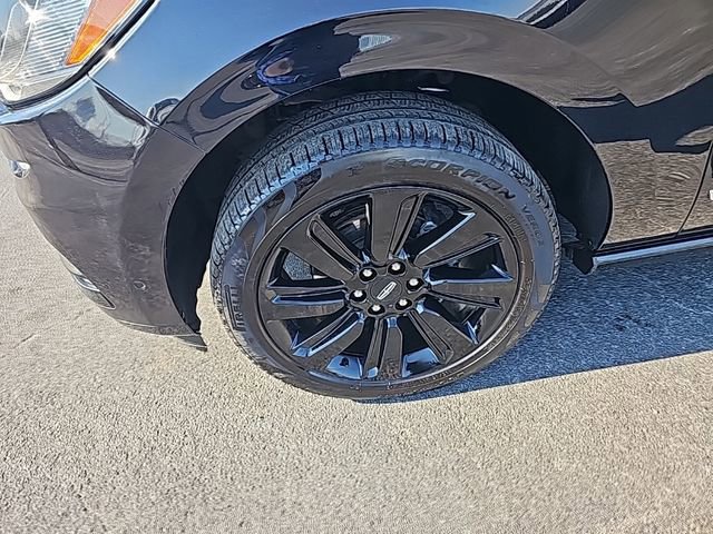 Used 2022 Lincoln Navigator Reserve image 6