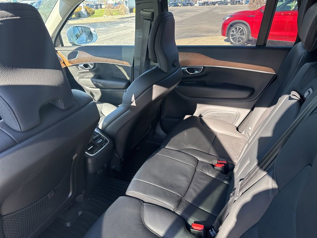 Used 2025 Volvo XC90 B5 Plus w/ Protection Package Premier image 24