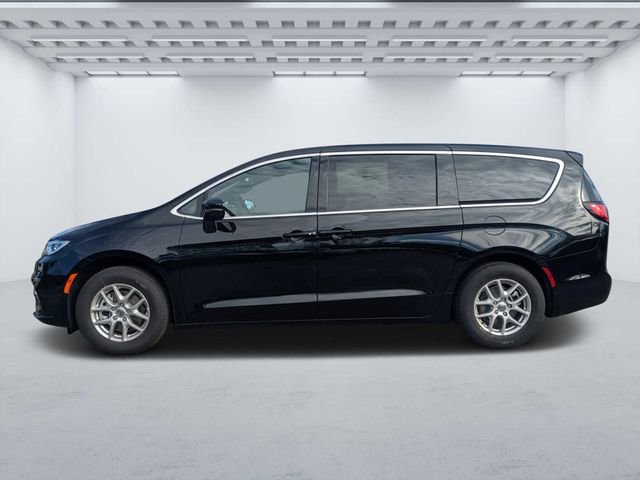 New 2025 Chrysler Pacifica Select FWD image 6