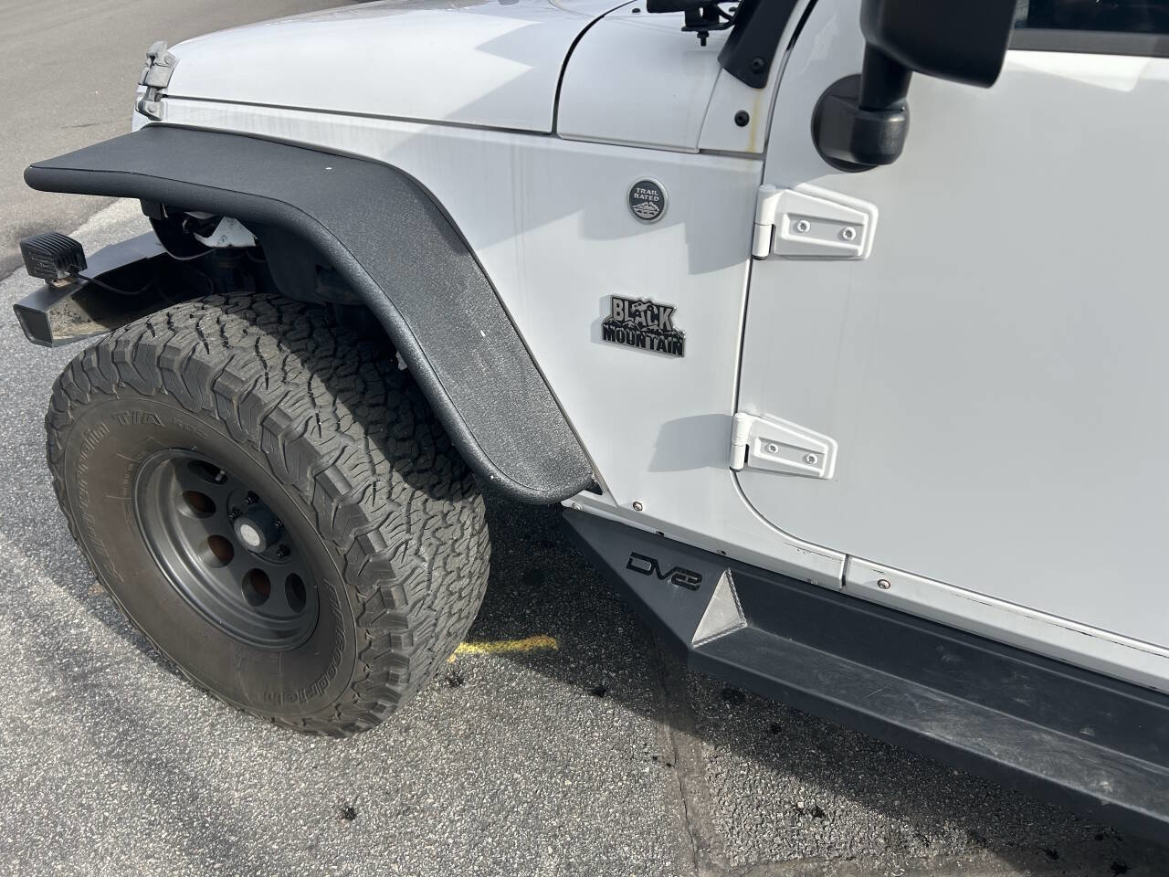 Used 2013 Jeep Wrangler Unlimited Sport image 12