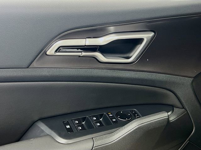 New 2026 Kia Sportage EX FWD image 17