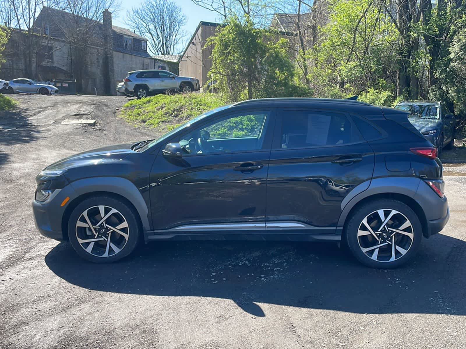 Used 2022 Hyundai Kona Limited AWD/4WD image 4