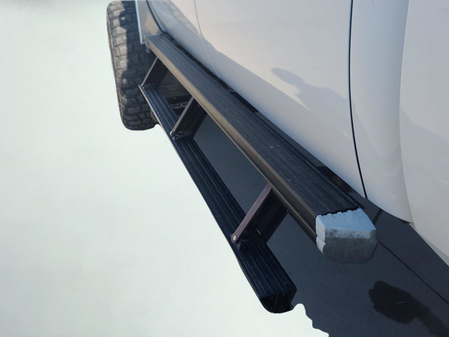 Used 2013 GMC Sierra 2500 Denali w/ Suspension Package, Off-Road image 27