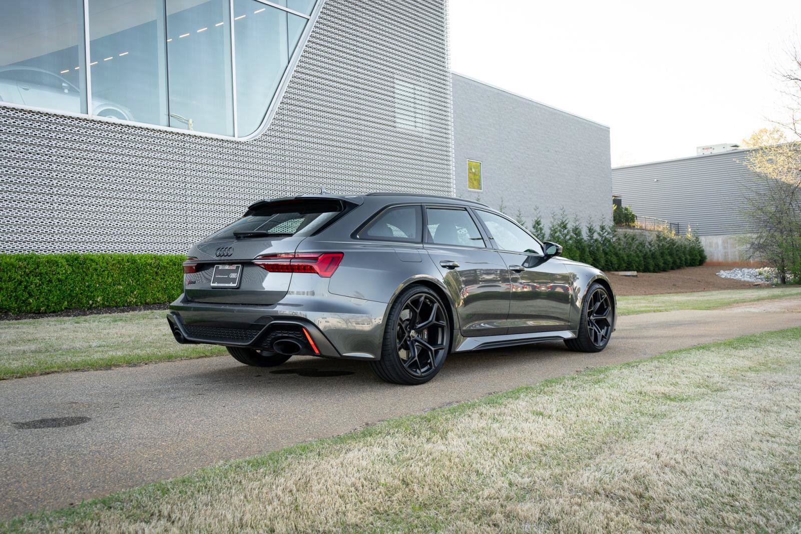 Certified 2024 Audi RS 6 performance AWD/4WD image 20