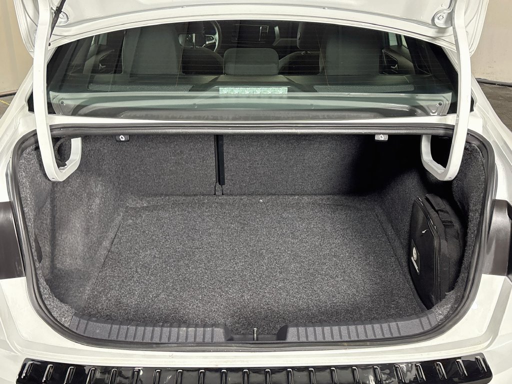 Certified 2023 Volkswagen Jetta Sport FWD image 21