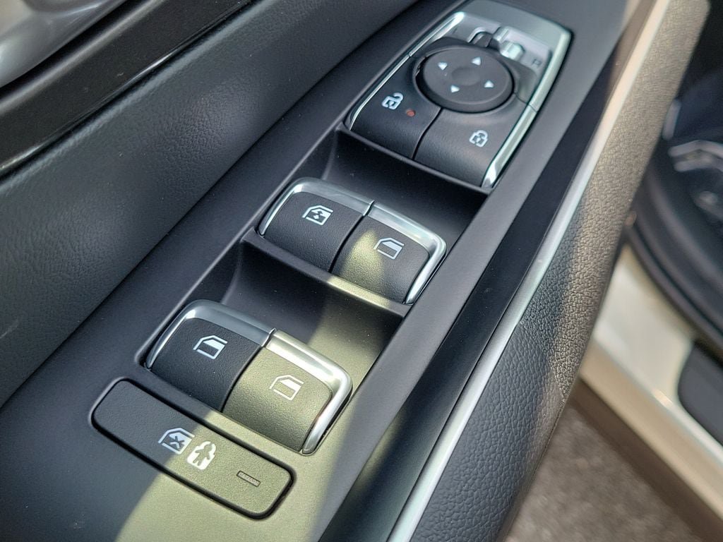 New 2026 Kia Sorento S AWD/4WD image 9