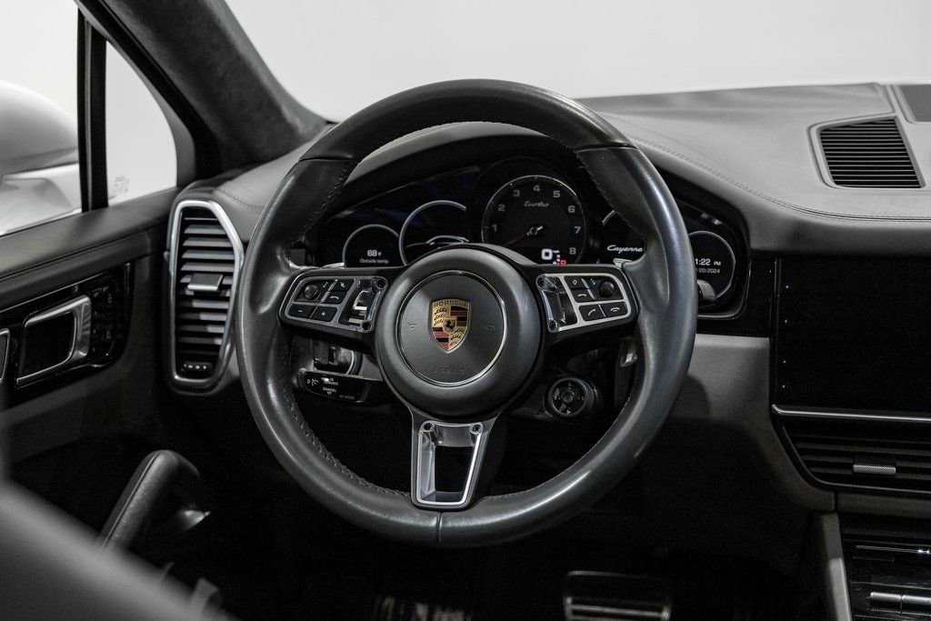 Used 2020 Porsche Cayenne Turbo AWD/4WD image 15