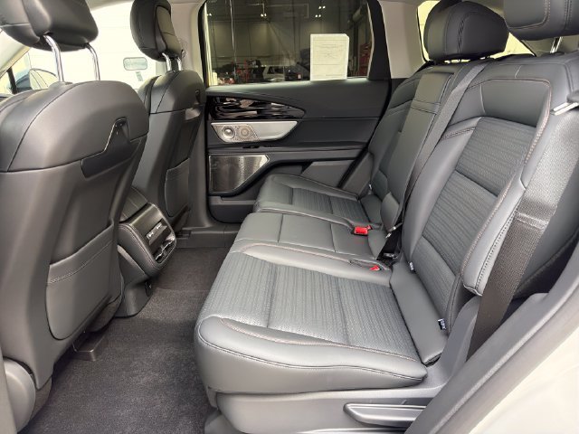 New 2026 Lincoln Nautilus Reserve AWD/4WD image 14