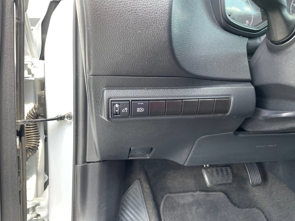Used 2024 Toyota Corolla LE FWD image 12