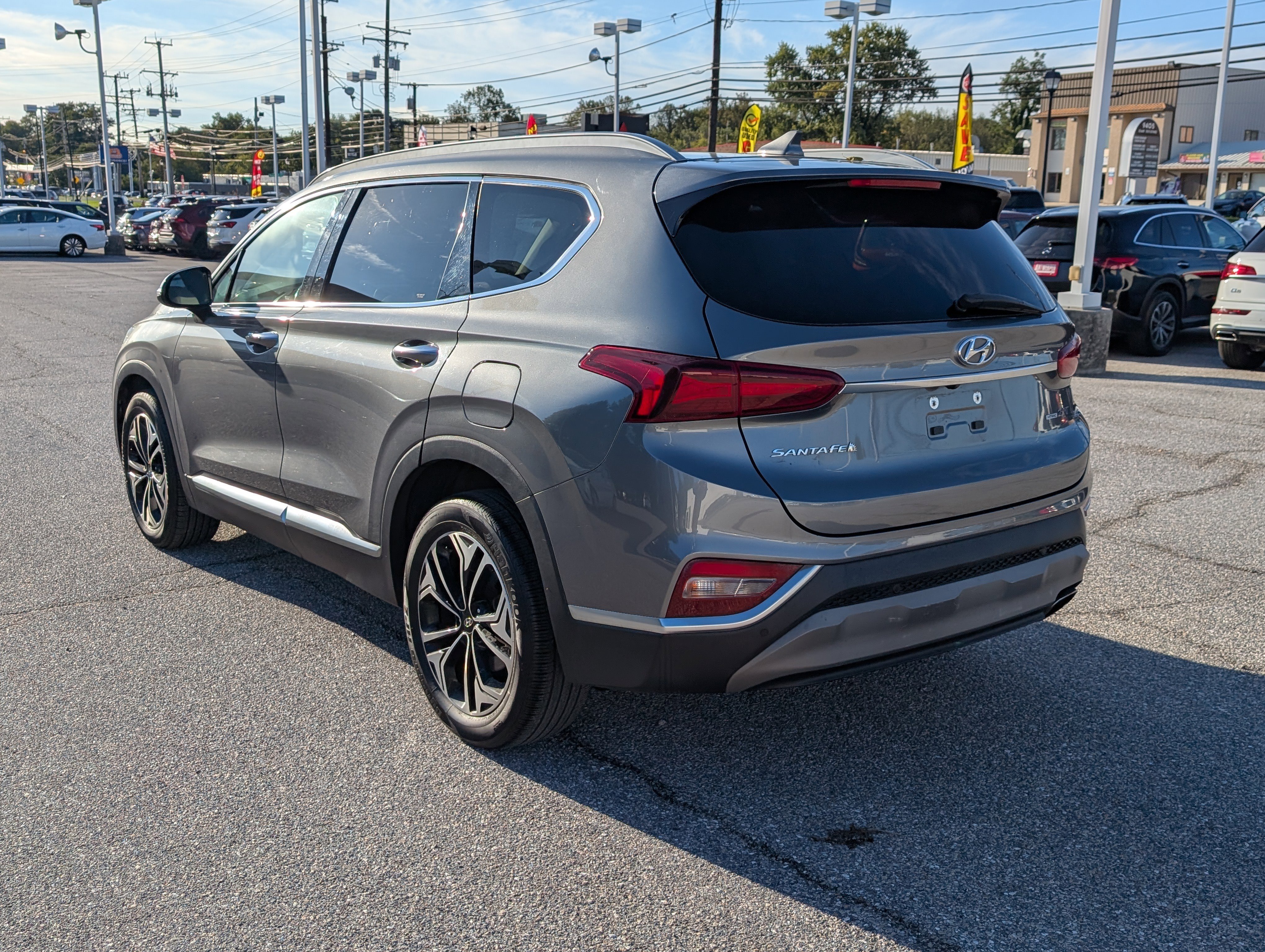 Used 2019 Hyundai Santa Fe Limited image 5