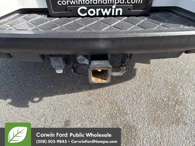 Used 2015 Nissan Armada Platinum w/ 2nd Row Captain Seat Package image 12