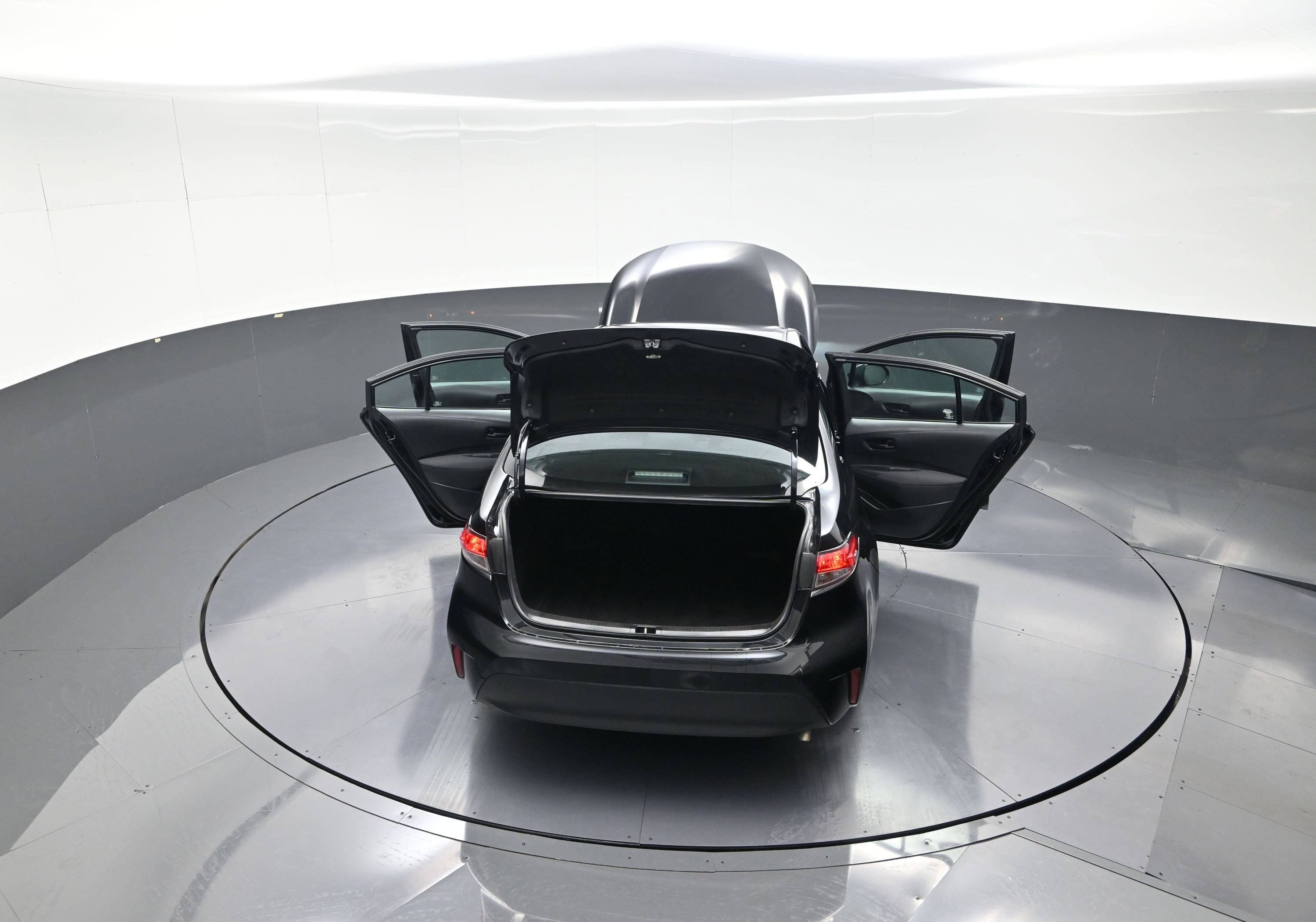 Used 2023 Toyota Corolla LE image 13