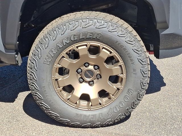 New 2025 Toyota Tacoma Trailhunter image 9