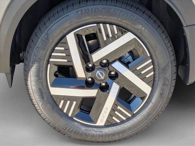 New 2026 Nissan Kicks SV w/ SV Premium Package image 9