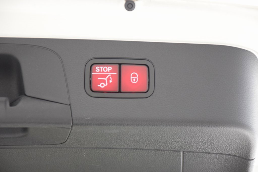 Used 2021 Mercedes-Benz GLC 300 image 32