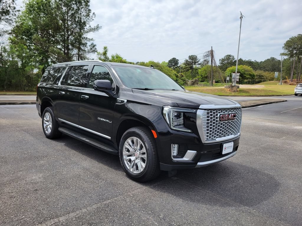 Used 2024 GMC Yukon XL Denali AWD/4WD image 8