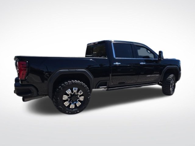 Used 2024 GMC Sierra 2500 Denali w/ Denali Reserve Package AWD/4WD image 3