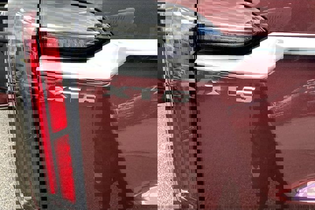 Used 2022 Cadillac XT6 Sport w/ Technology Package image 7