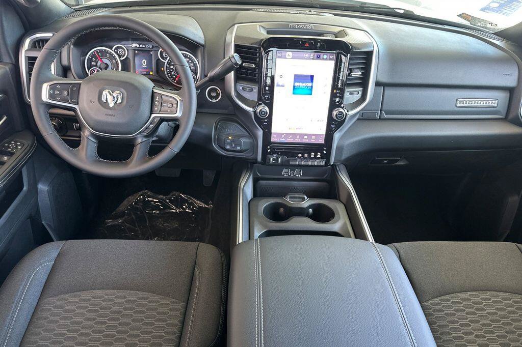 New 2026 RAM 2500 Big Horn AWD/4WD image 13