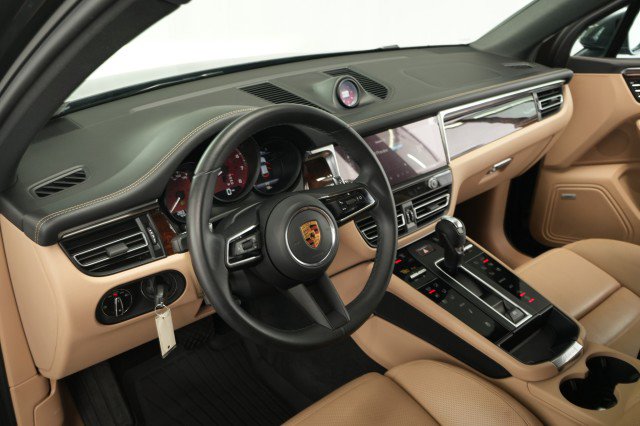 Used 2022 Porsche Macan S image 34