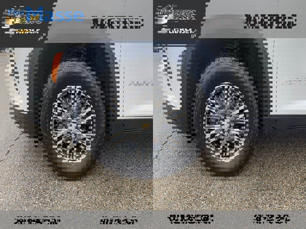 Used 2024 Chevrolet Traverse LS image 8