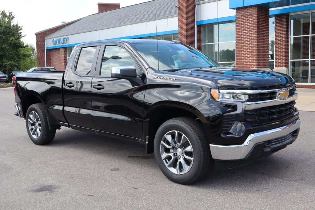 New 2026 Chevrolet Silverado 1500 LT image 3