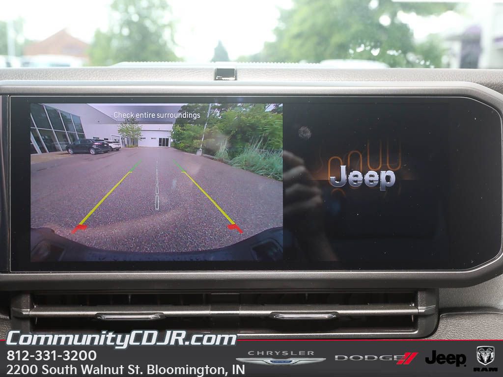 New 2025 Jeep Gladiator Sport AWD/4WD image 18
