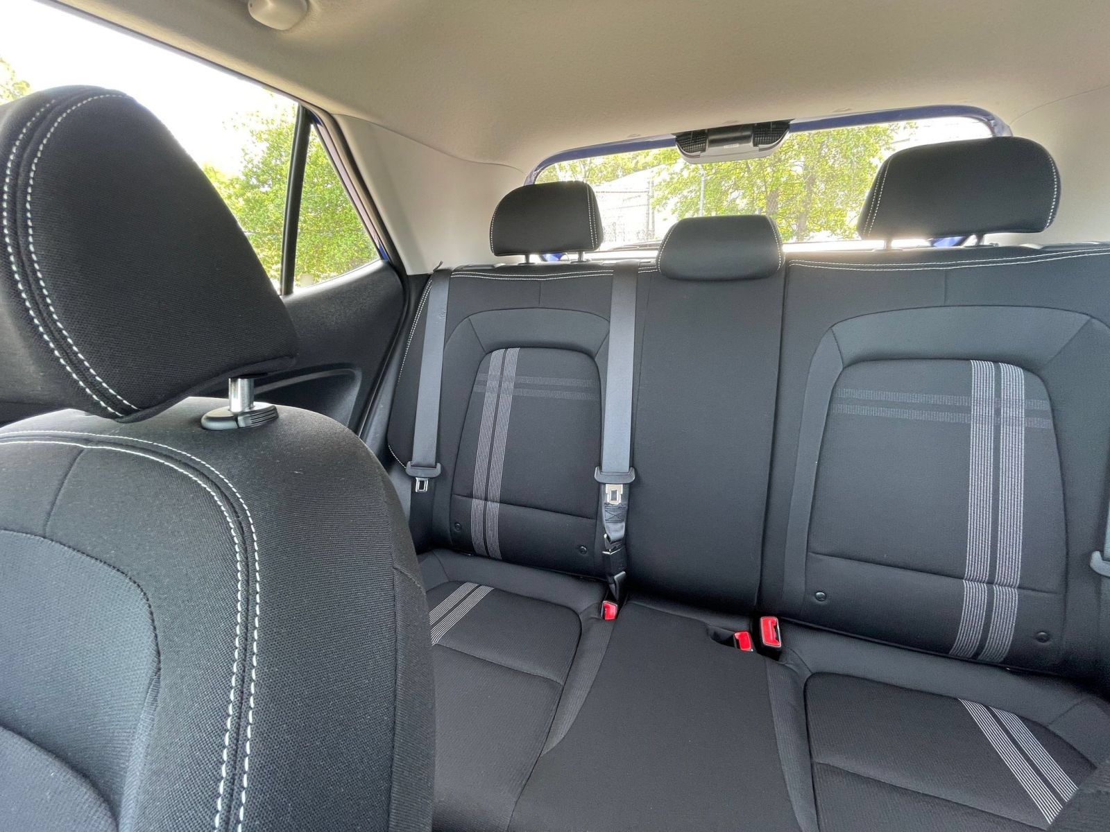 Used 2025 Hyundai Venue SEL FWD image 39