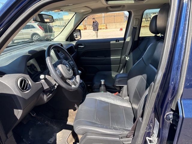 Used 2016 Jeep Patriot High Altitude image 9