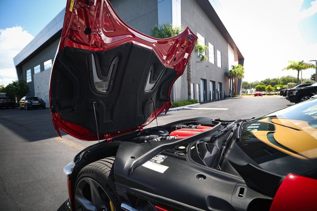 Certified 2025 Ferrari 12Cilindri RWD image 24