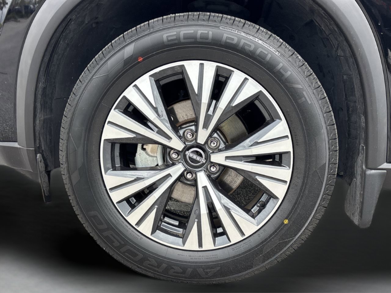 Used 2023 Nissan Rogue SV FWD image 29