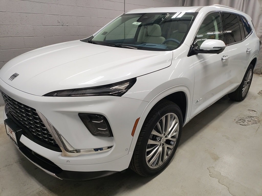 New 2026 Buick Enclave Avenir image 19