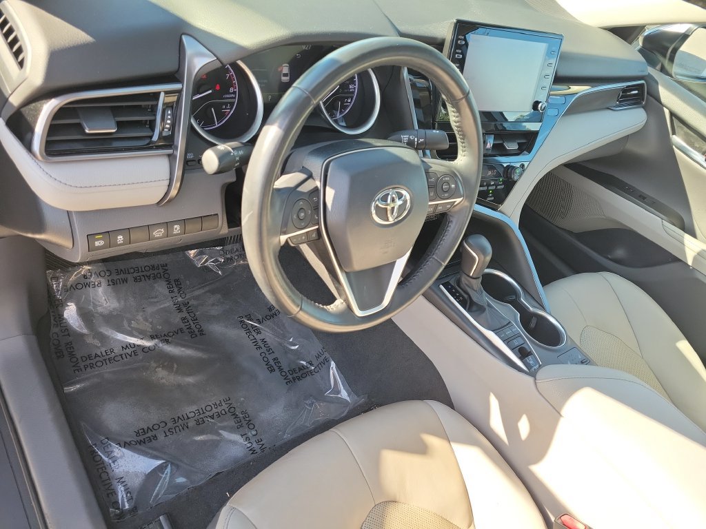 Used 2021 Toyota Camry XLE FWD image 7