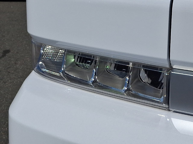 Used 2024 Chevrolet Brightdrop 600 w/ Battery Pack, Max Range AWD/4WD image 28