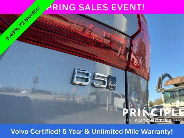 Certified 2025 Volvo XC60 B5 Core image 14