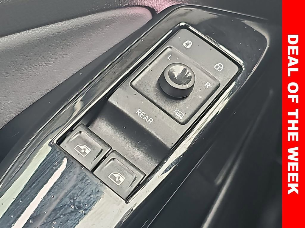 Used 2021 Volkswagen ID.4 Pro image 27