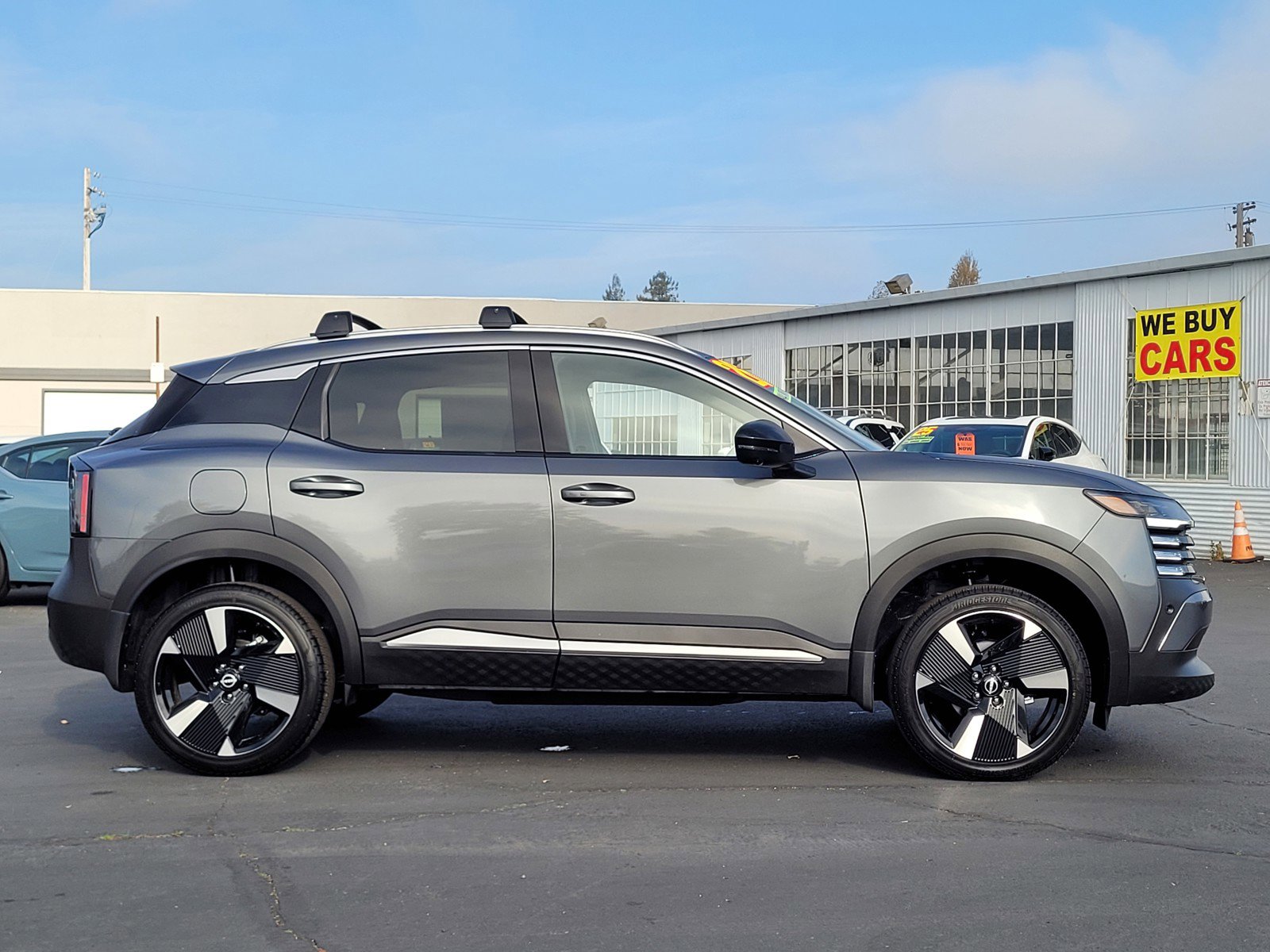 New 2026 Nissan Kicks SR w/ Cold Weather Package image 4