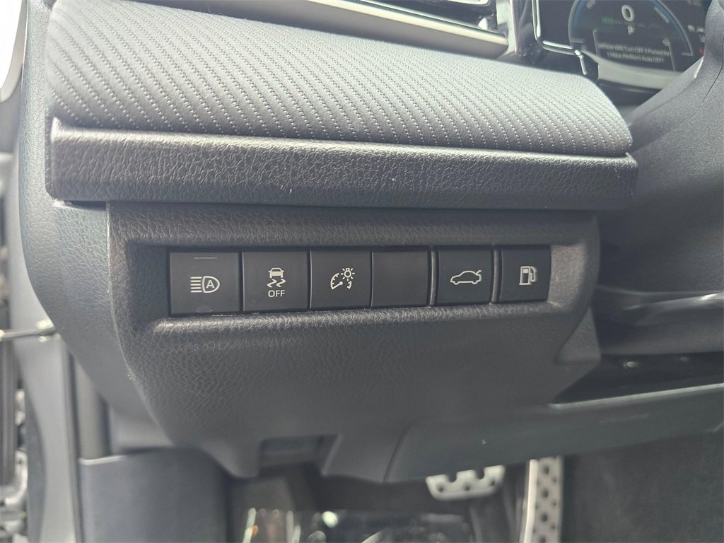 Used 2025 Toyota Camry SE image 20