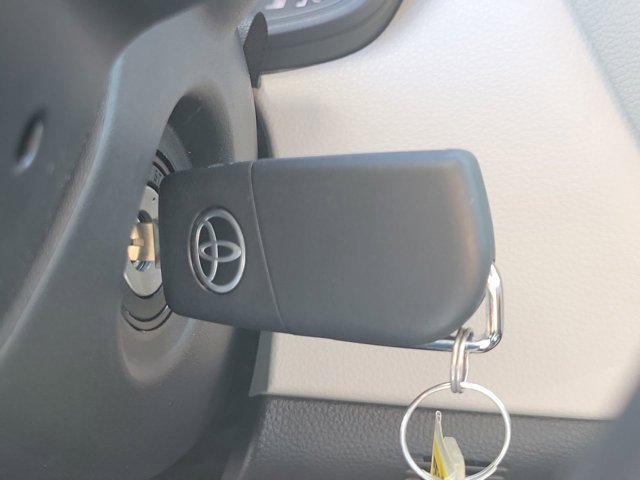 Used 2026 Toyota Corolla LE image 33