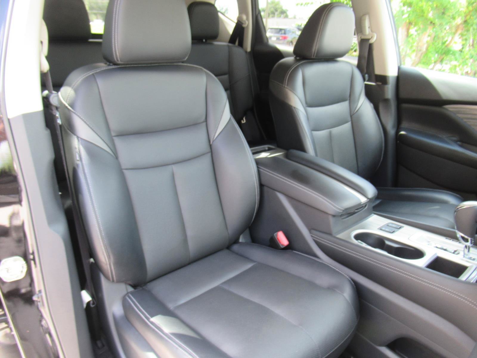 Used 2018 Nissan Murano SL w/ Midnight Edition Package FWD image 9