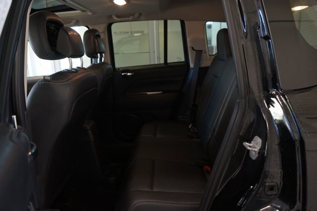 Used 2015 Jeep Compass High Altitude image 28