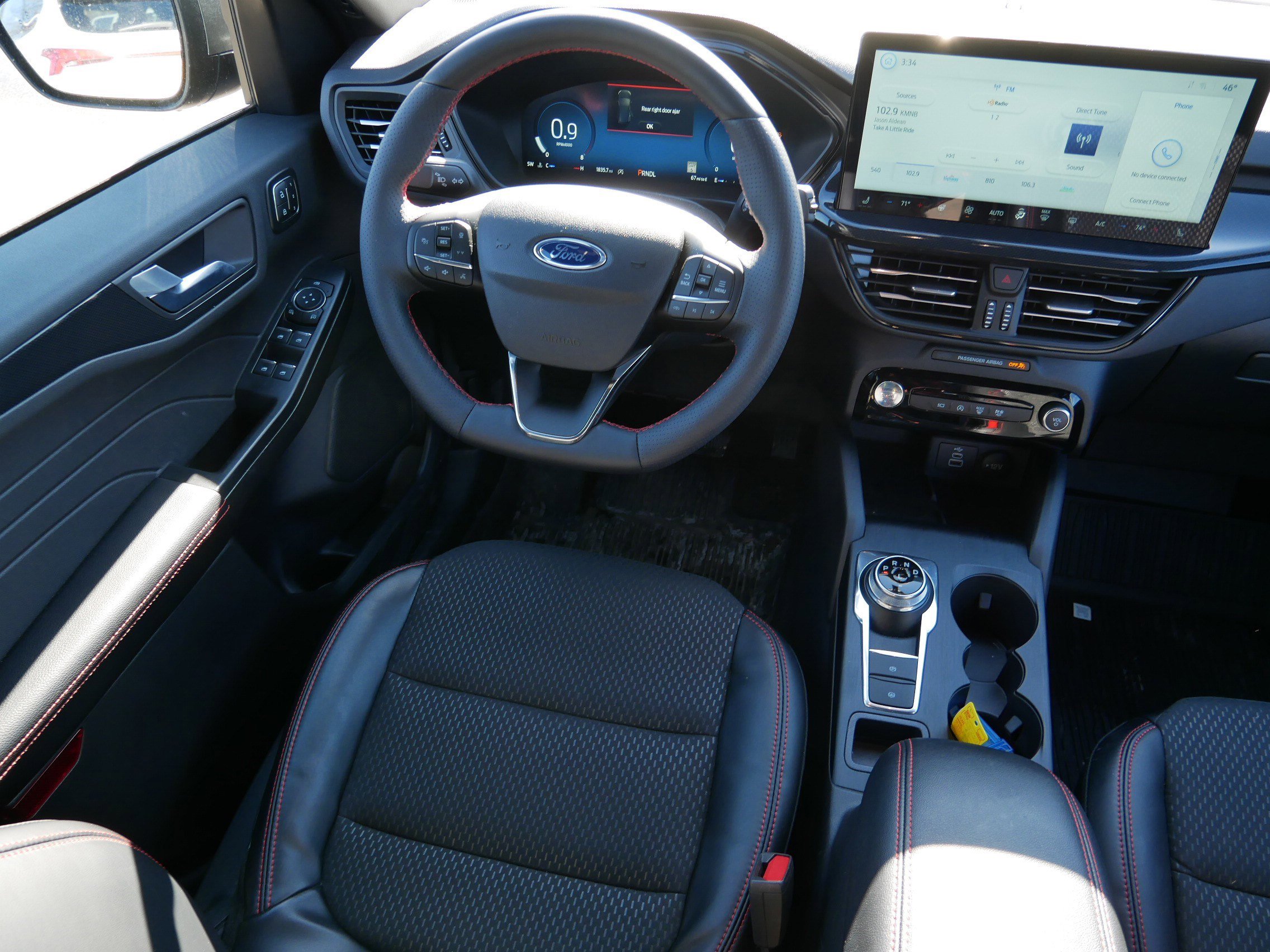 Used 2025 Ford Escape ST-Line Select w/ Tech Pack #2 image 9