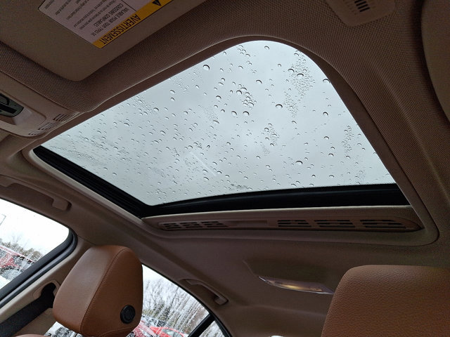 Used 2015 BMW 328i xDrive Sedan AWD/4WD image 15