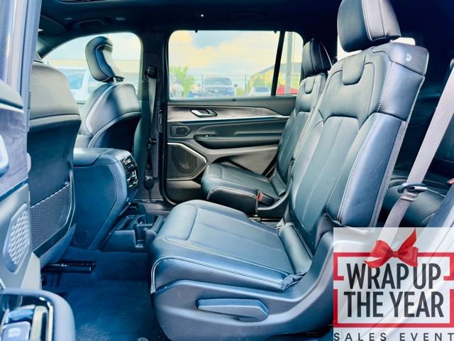 Used 2024 Jeep Grand Cherokee L Overland w/ Advanced Protech Group III image 40