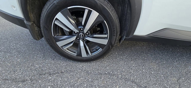 Used 2024 Nissan Rogue SL image 13