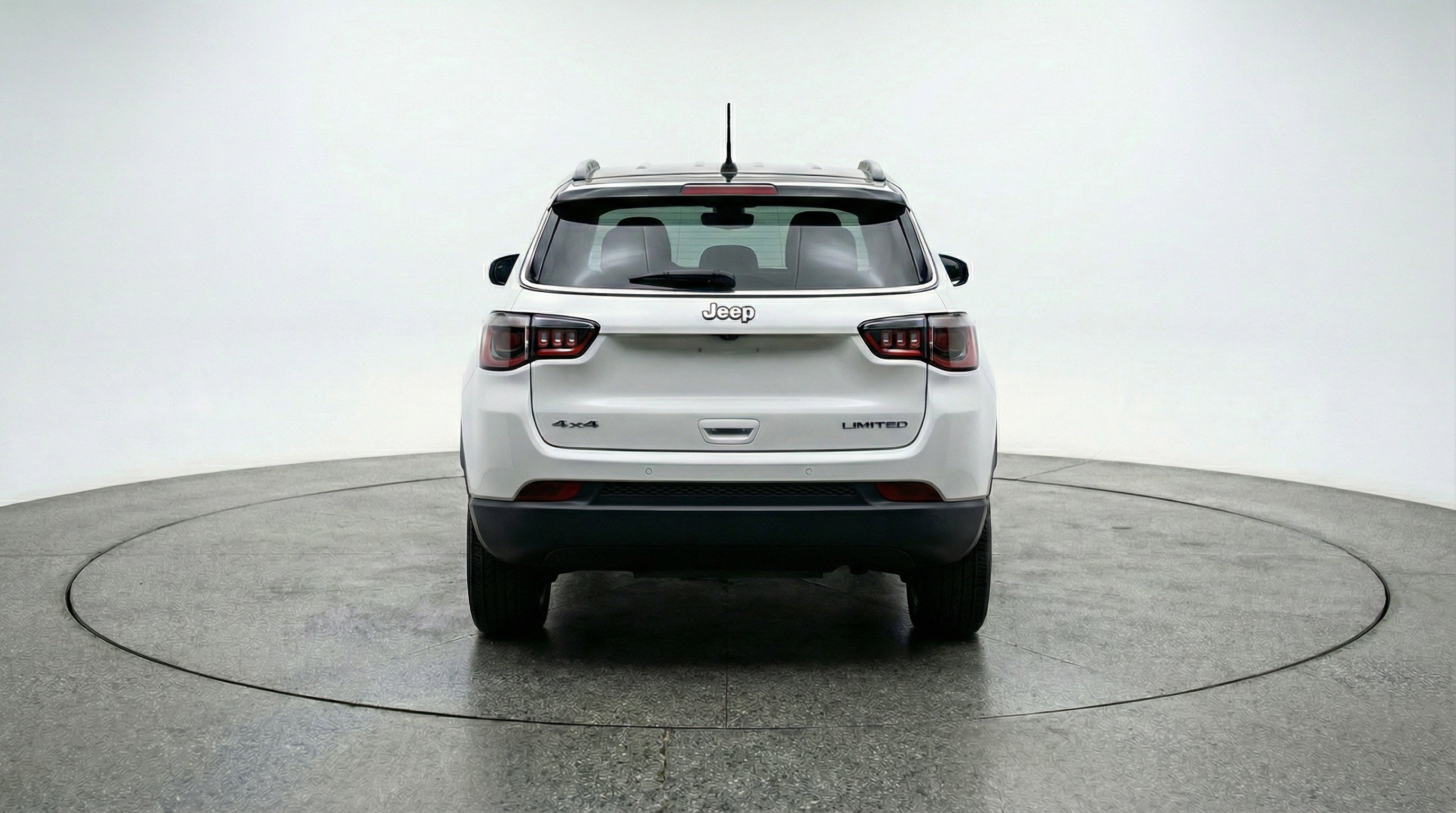 Used 2025 Jeep Compass Limited AWD/4WD image 7