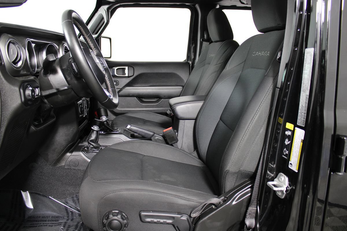 Used 2022 Jeep Wrangler Unlimited Sahara AWD/4WD image 7